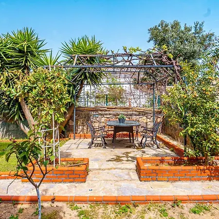 3 Bedroom Villa With A Lovely Garden GundoğAn Villa *