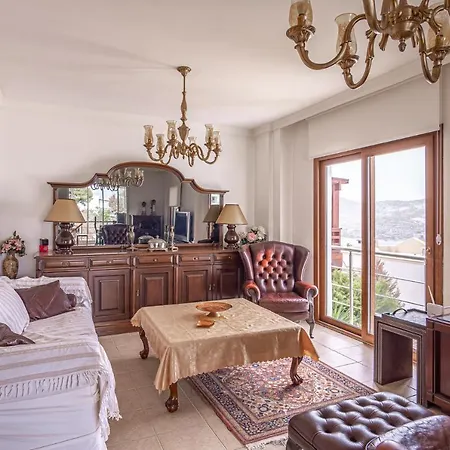 Villa 3 Bedroom Villa With A Lovely Garden GundoğAn