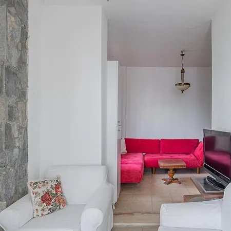 3 Bedroom Villa With A Lovely Garden GundoğAn Villa Bodrum