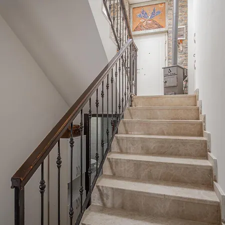 Villa 3 Bedroom Villa With A Lovely Garden GundoğAn