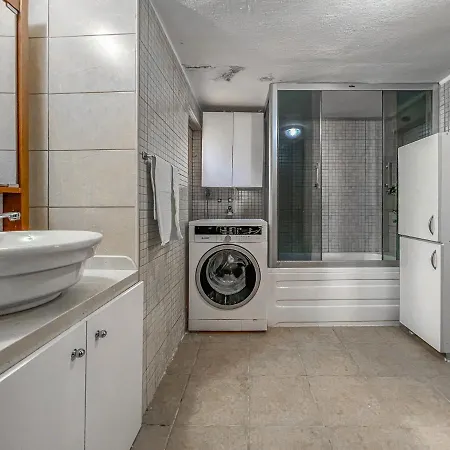 3 Bedroom Villa With A Lovely Garden GundoğAn * 博德鲁姆